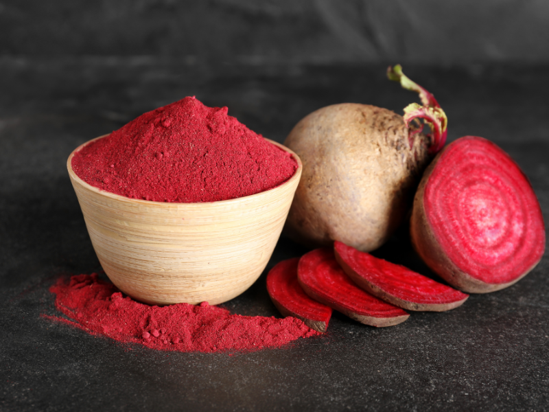 Củ dền đỏ bổ huyết, tốt cho niêm mạc.