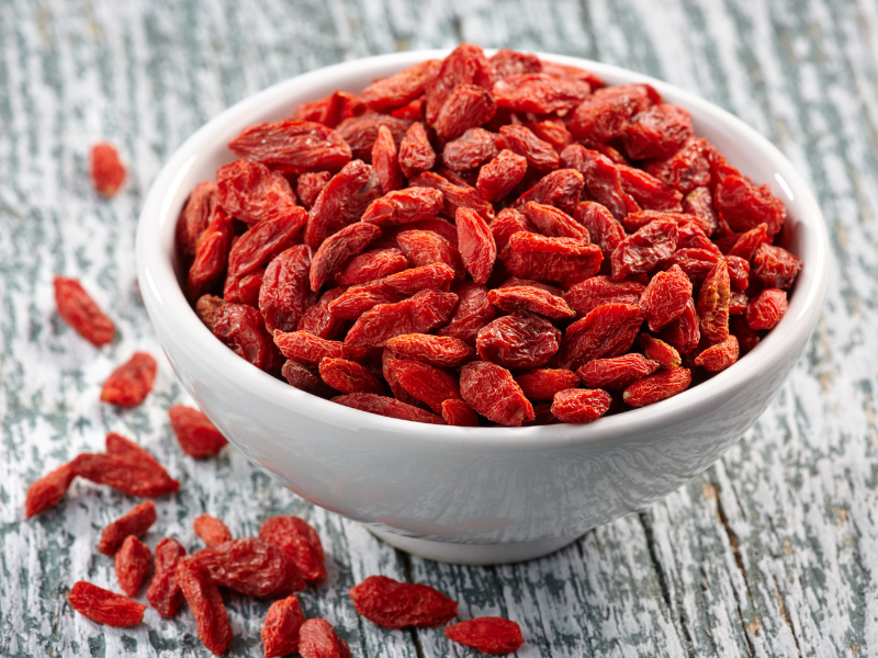 Kỷ tử Tăng chống oxy hóa, bảo vệ tế bào trứng khỏi stress oxy hóa.